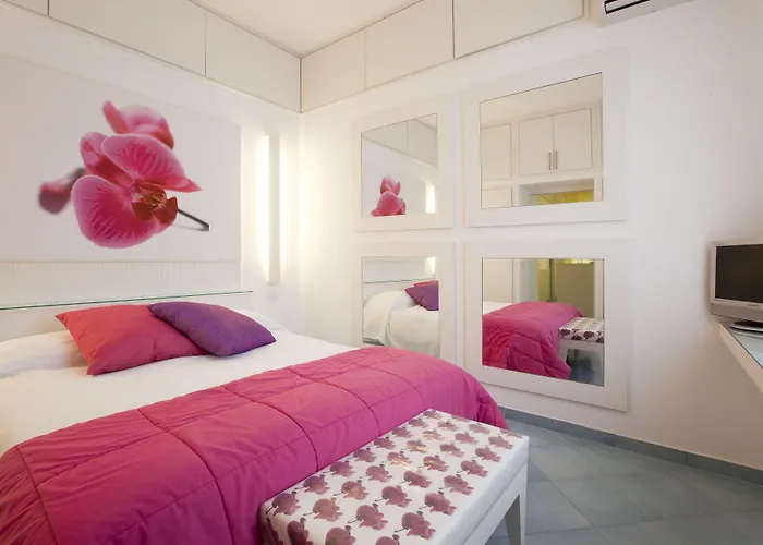 Sorrento Apartments * Сорренто