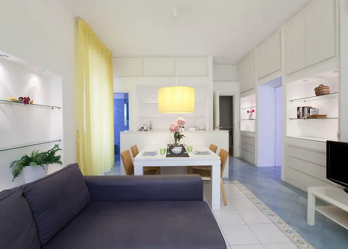 Sorrento Apartments Апартаменты