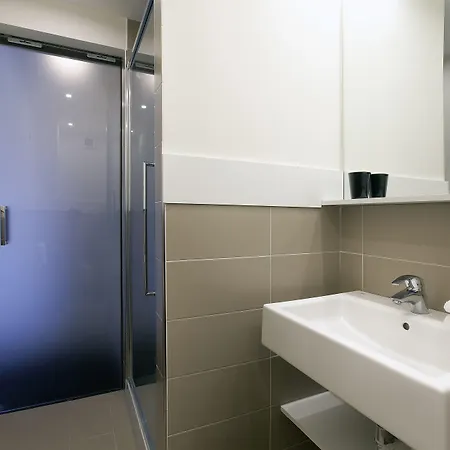 Sorrento Apartments *