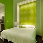 Sorrento Apartments *
