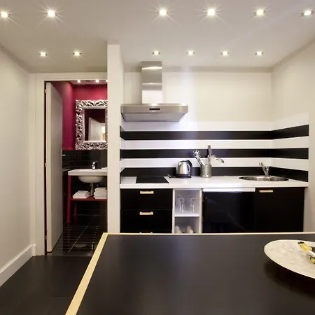 Sorrento Apartments *