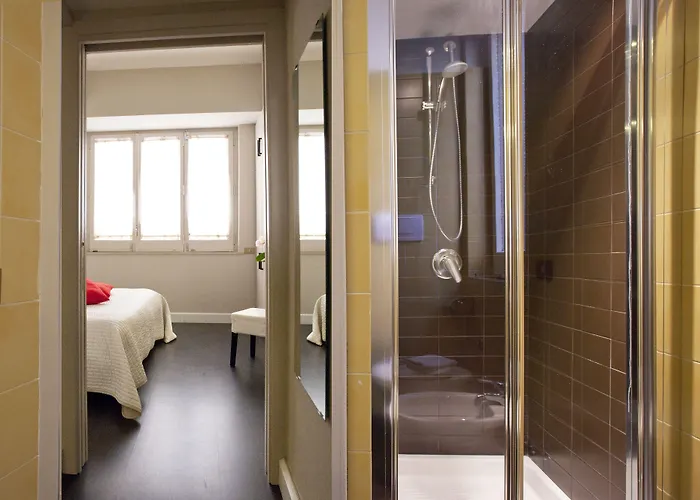 Sorrento Apartments *